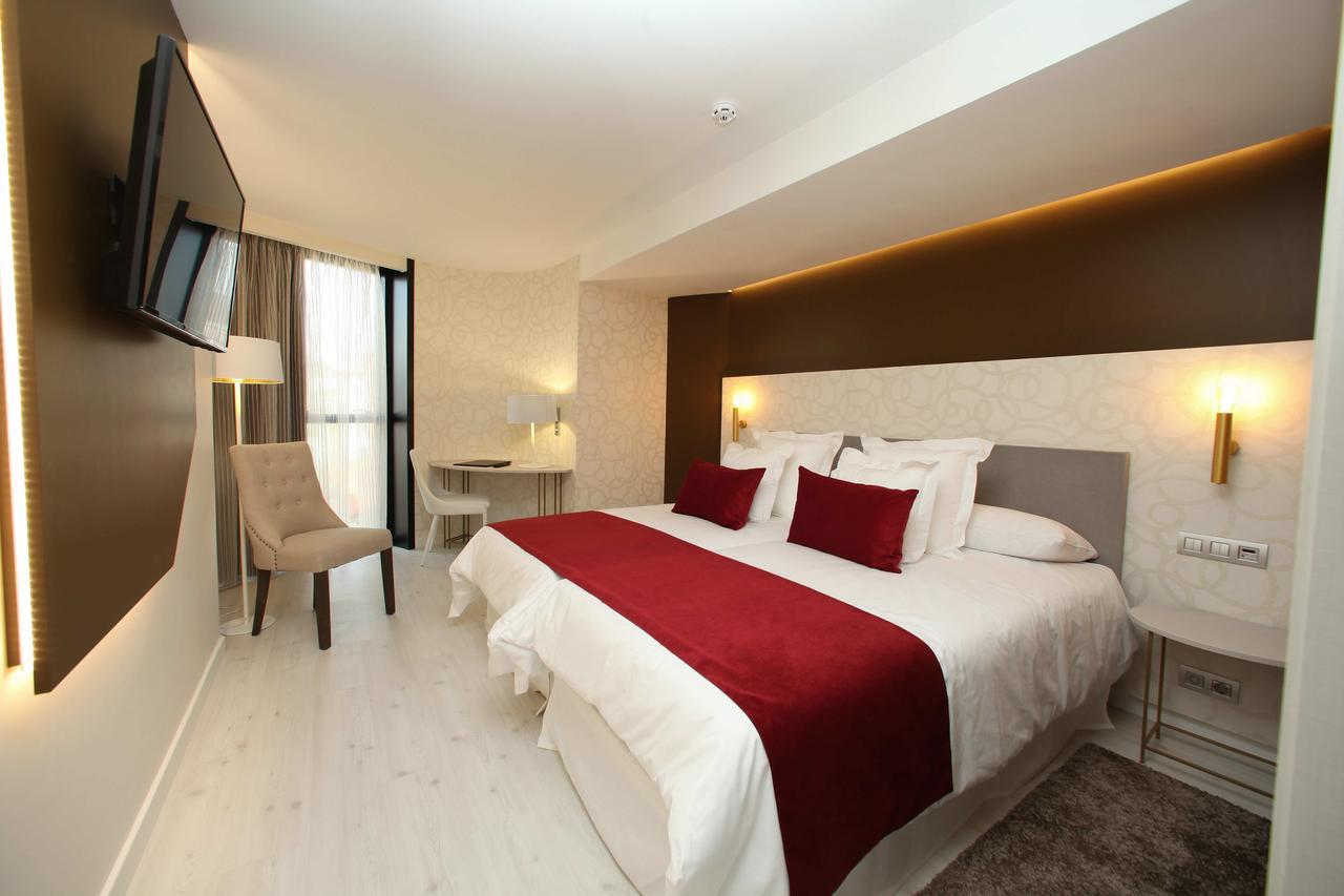 Hotel Cardenal Monforte De Lemos Zewnętrze zdjęcie